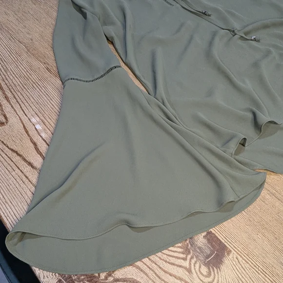 White House Black Market Olive Green Lace-Up Henley Blouse Size 2 Flowy Long Sle - Picture 10 of 13